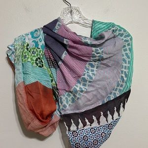 * Beautiful Anthropologie infinity scarf summer weight